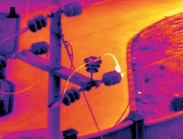 Immagine termografica ripresa da drone per individuare anomalie su impianti e coperture