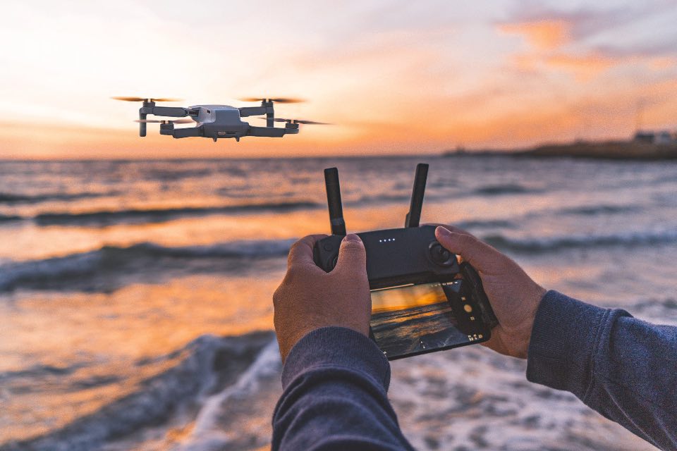 corsi per pilotare droni ENAC