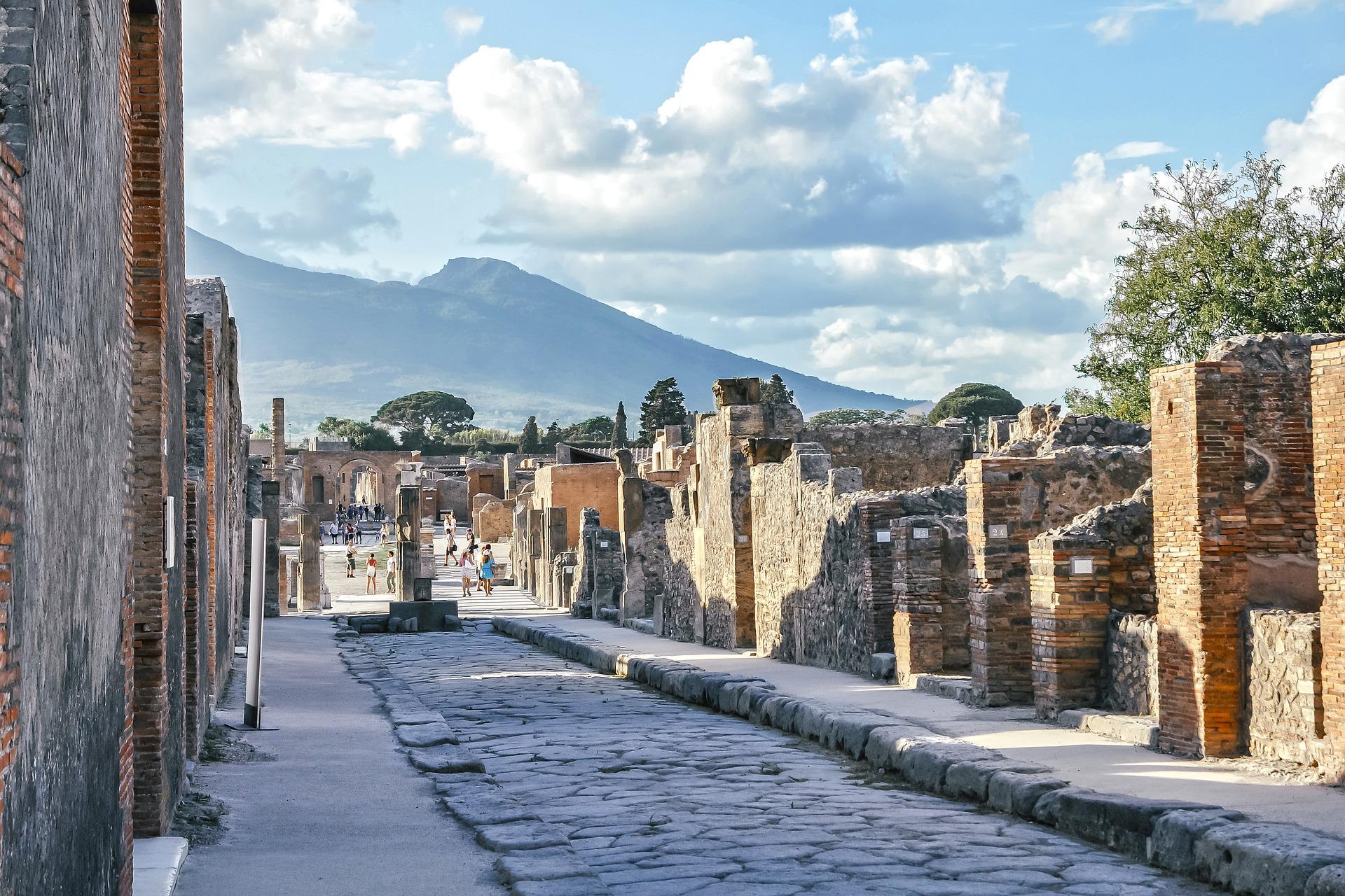 drone service Campania, Pompeii, Vesuvius, archeological site