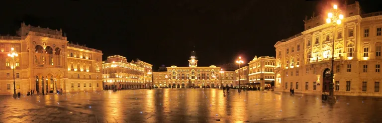 best quality drone videos in Trieste, aerial shooting, overhead footage Piazza Unità d'Italia