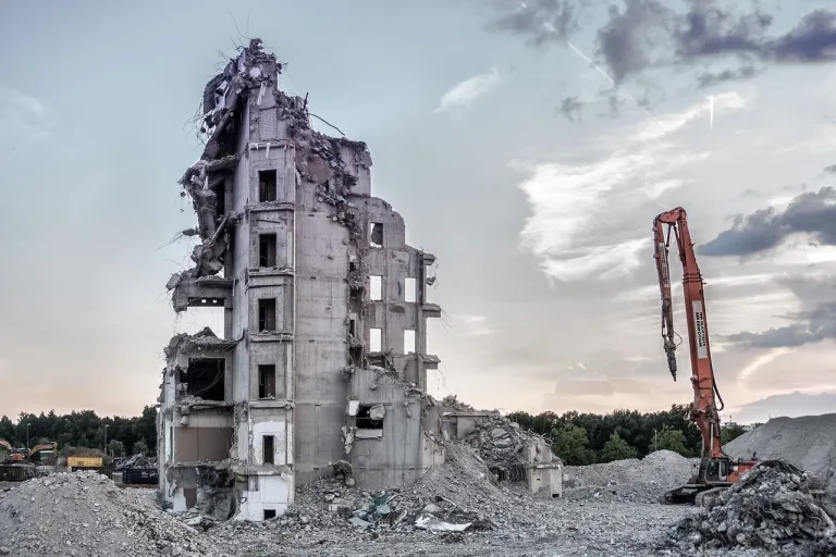 time lapse cantieri di demolizione