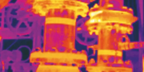 servizio di termografia aerea con droni effettuata su impianti industriali
